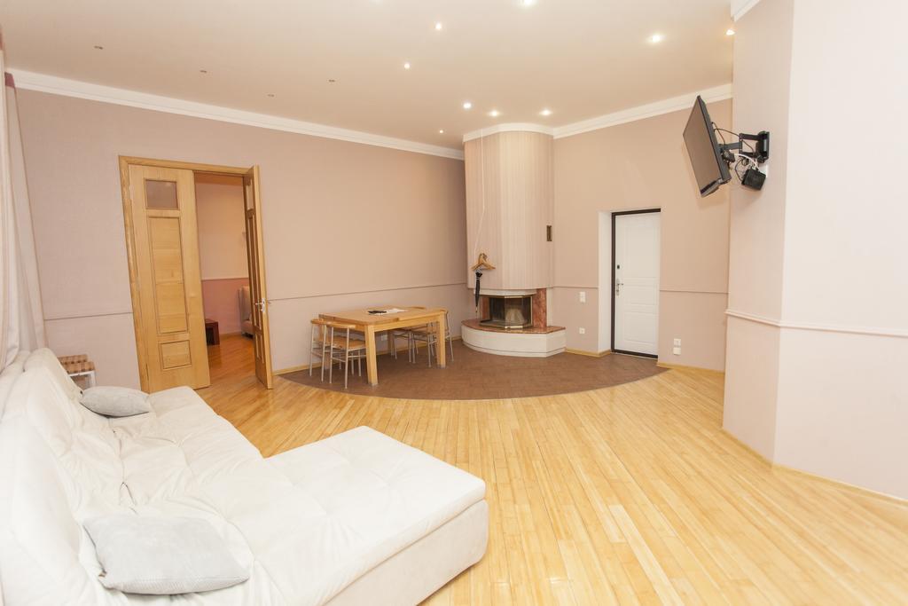 Apartment On Sumskaya No Smoking Харків Екстер'єр фото